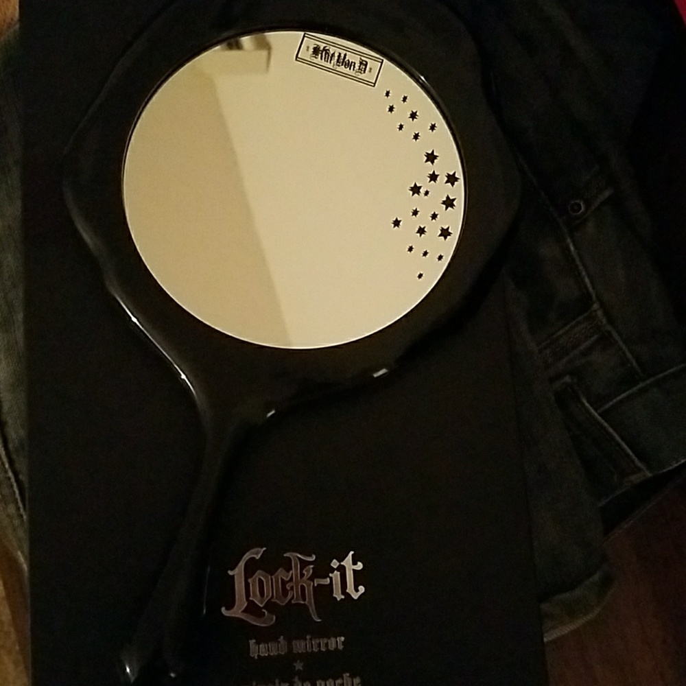 Kvd mirror